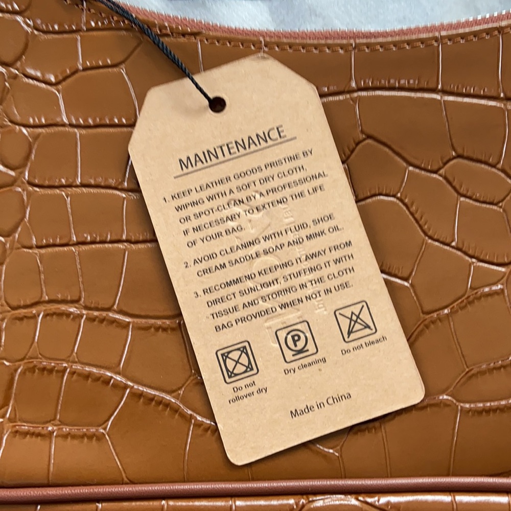 S-Zone Leather Purse - Picture 2 of 5